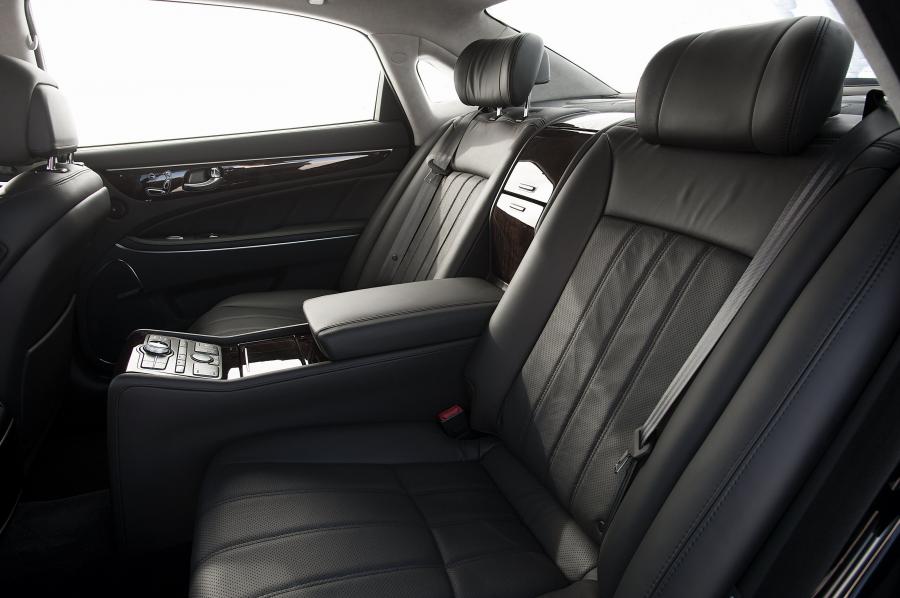  Hyundai Equus 2009 года  (фото 53 из 128)